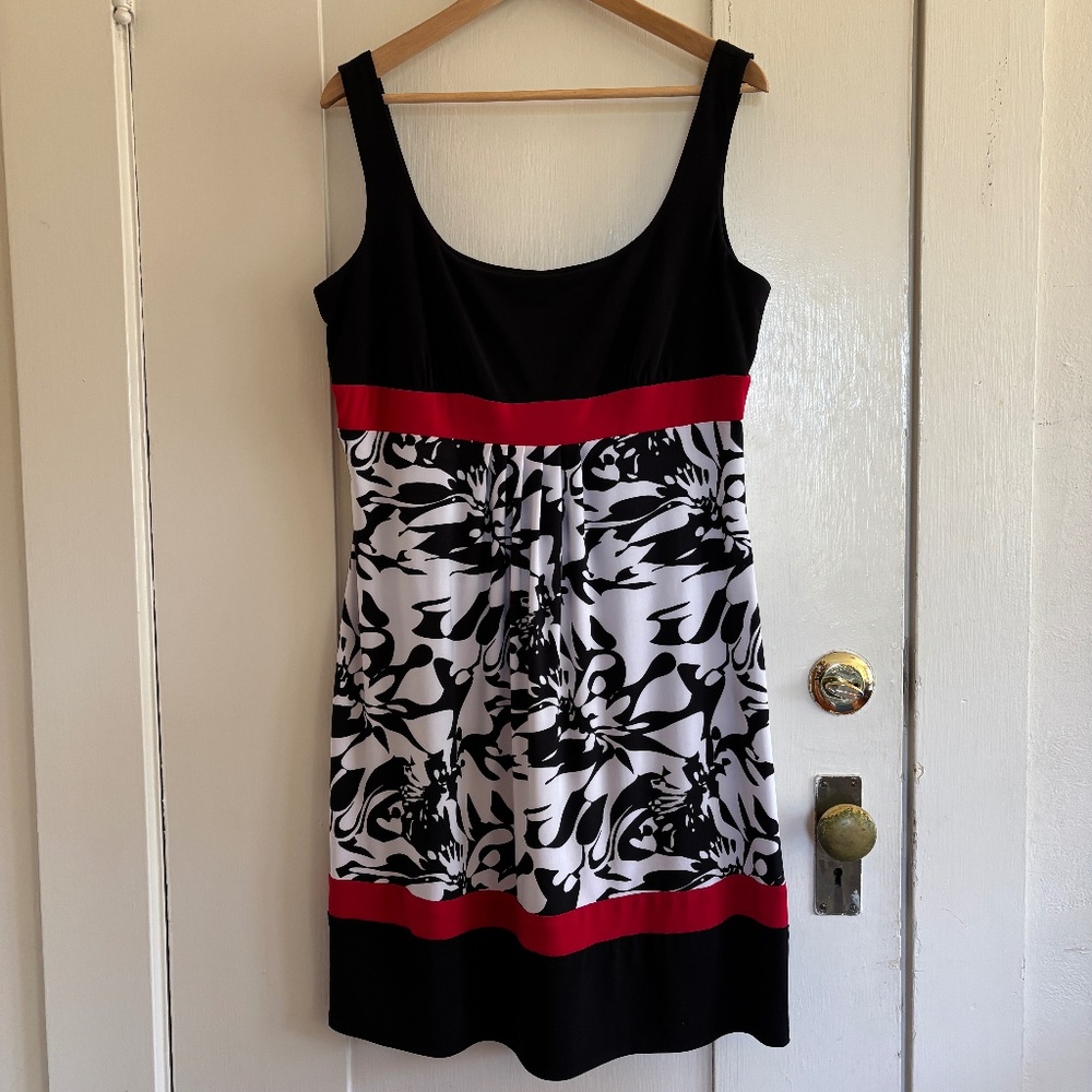 Ronni Nicole Size 12 graphic print sundress